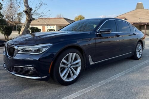 2016 BMW 750i