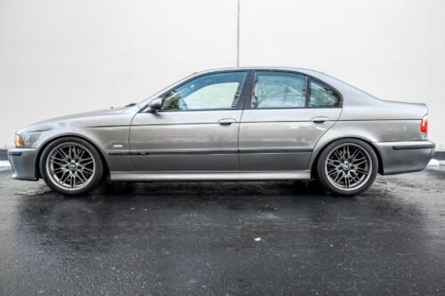 2002 BMW M5