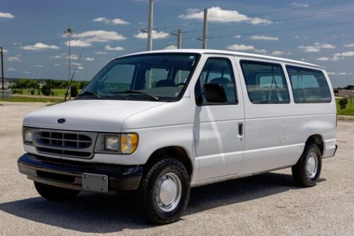 2001_ford_e-series-pic-8907944763319416313-1024x768-3